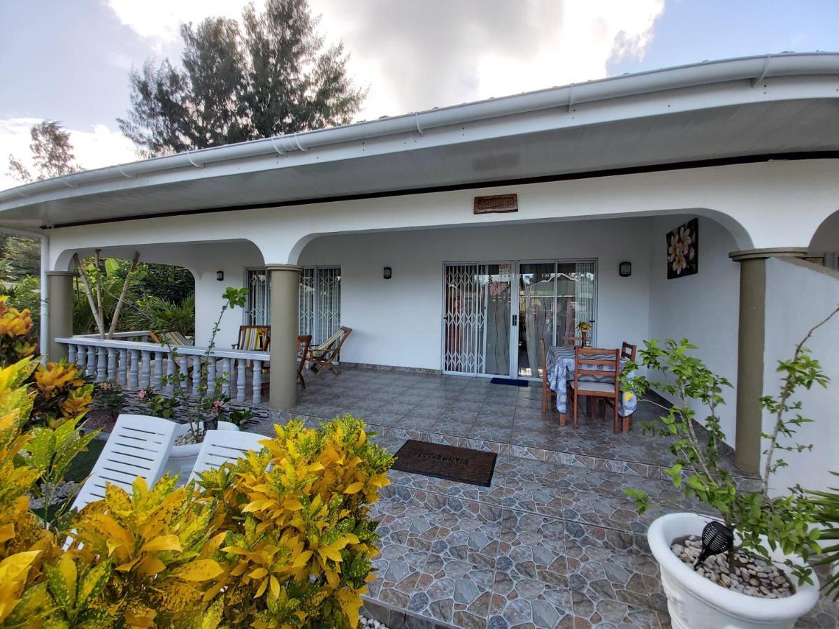 Leo'S Petit Villa Annex Praslin Екстериор снимка
