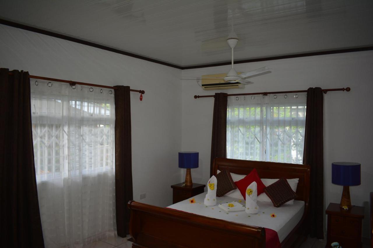 Leo'S Petit Villa Annex Praslin Екстериор снимка